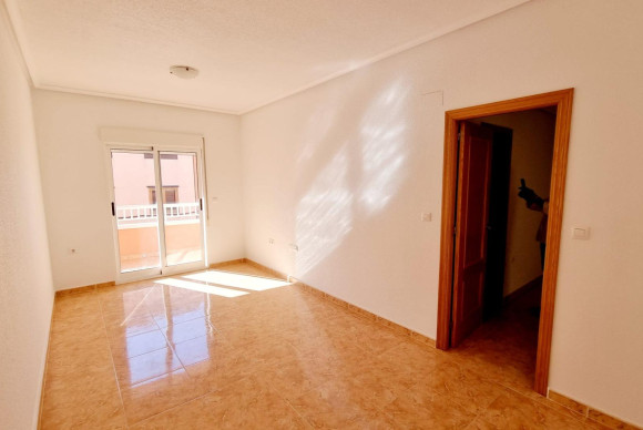 Apartamento / piso - Reventa - Torrevieja - Calas blanca