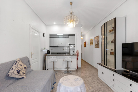 Apartamento / piso - Reventa - Torrevieja - Centro - Muelle Pesquero