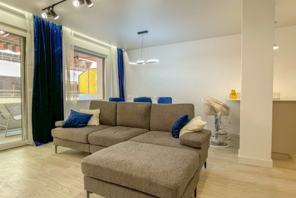 Apartamento / piso - Reventa - Torrevieja - El Acequión - Los Náufragos