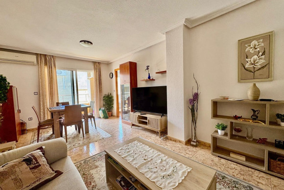 Apartamento / piso - Reventa - Torrevieja - Estacion de autobuses