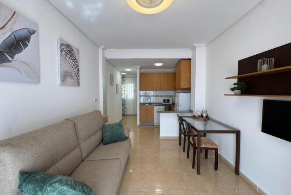 Apartamento / piso - Reventa - Torrevieja - Estacion de autobuses