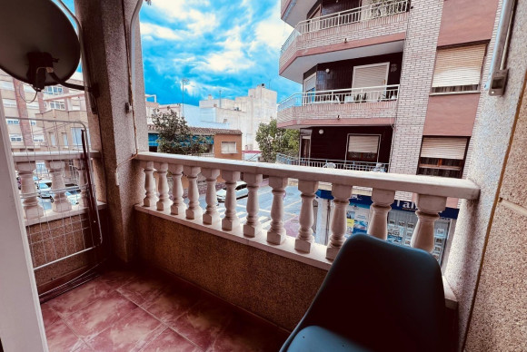 Apartamento / piso - Reventa - Torrevieja - Estacion de autobuses