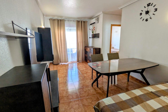 Apartamento / piso - Reventa - Torrevieja - Estacion de autobuses