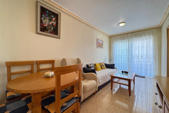 Apartamento / piso - Reventa - Torrevieja - Estacion de autobuses