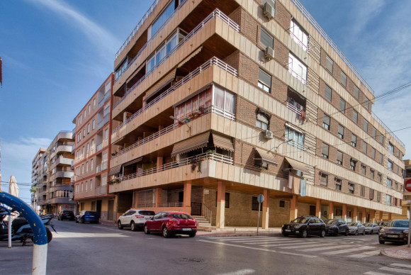 Apartamento / piso - Reventa - Torrevieja - JJIC-85182
