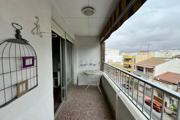 Apartamento / piso - Reventa - Torrevieja - Paseo maritimo