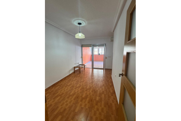 Apartamento / piso - Reventa - Torrevieja - Playa de los Locos