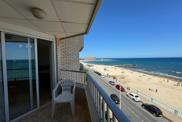 Apartamento / piso - Reventa - Torrevieja - Playa del cura