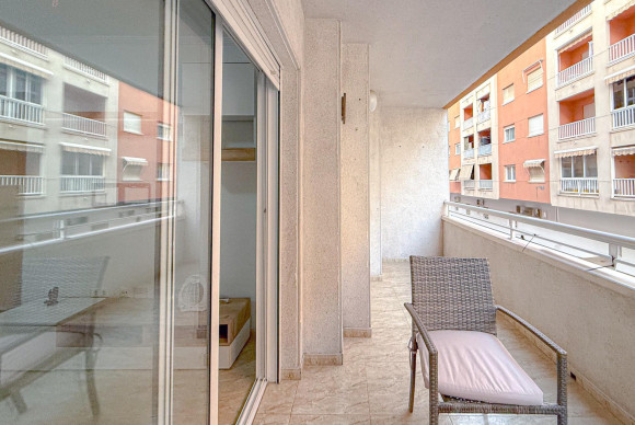 Apartamento / piso - Reventa - Torrevieja - Playa del cura