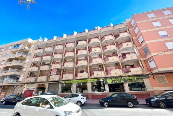 Apartamento / piso - Reventa - Torrevieja - Playa del cura