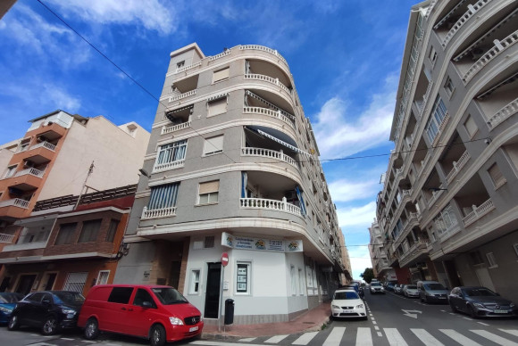 Apartamento / piso - Reventa - Torrevieja - Playa del Cura
