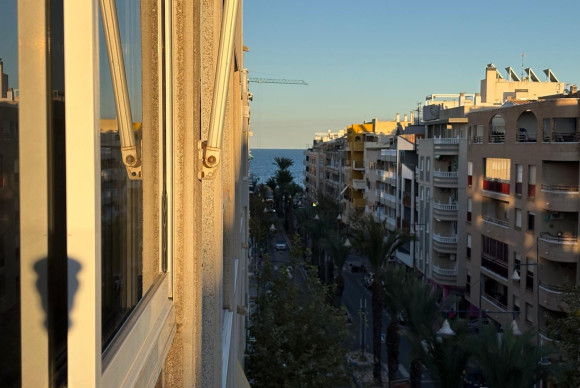 Apartamento / piso - Reventa - Torrevieja - Playa del Cura