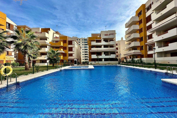 Apartamento / piso - Reventa - Torrevieja - Punta prima