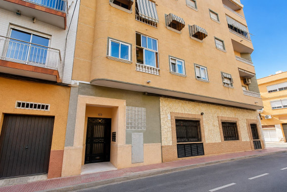 Apartamento / piso - Reventa - Torrevieja - Torrevieja