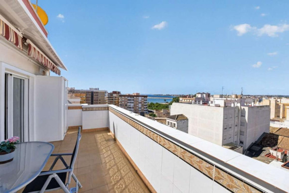 Apartamento / piso - Reventa - Torrevieja - torrevieja