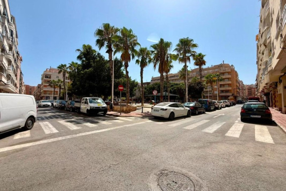 Apartamento / piso - Reventa - Torrevieja - torrevieja