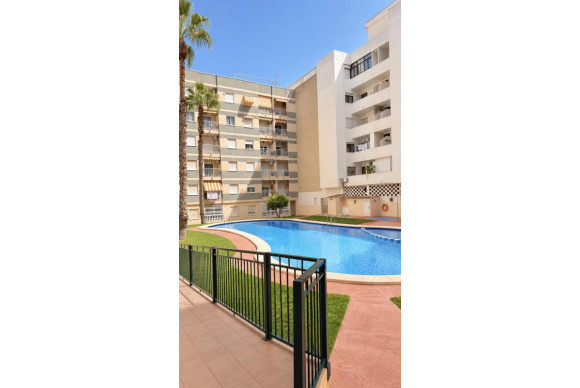 Apartamento / piso - Reventa - Torrevieja - torrevieja
