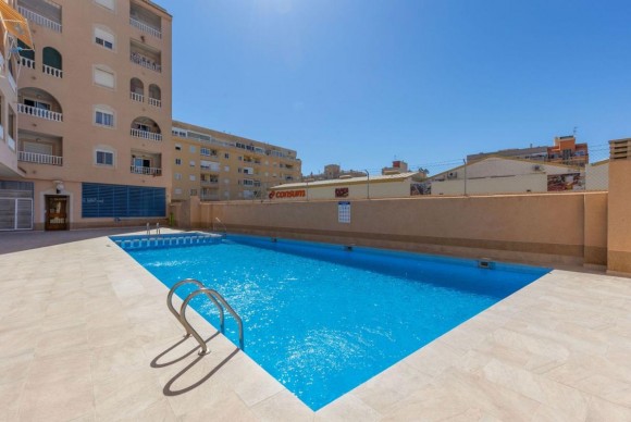 Apartamento / piso - Reventa - Torrevieja - torrevieja