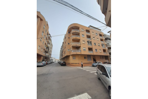 Apartamento / piso - Reventa - Torrevieja - Torrevieja