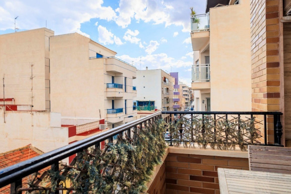 Apartamento / piso - Reventa - Torrevieja - Torrevieja