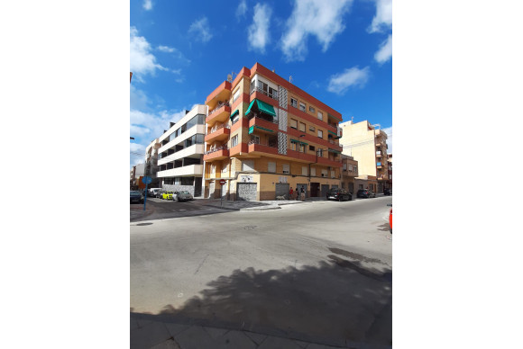 Apartamento / piso - Reventa - Torrevieja - Torrevieja