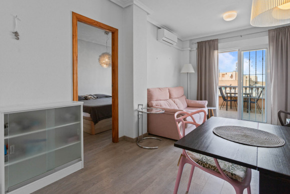 Apartamento / piso - Reventa - Torrevieja - Torrevieja
