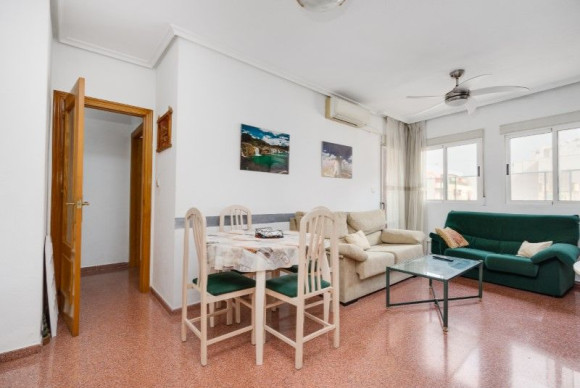 Apartamento / piso - Reventa - Torrevieja - Torrevieja