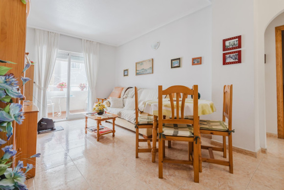 Apartamento / piso - Reventa - Torrevieja - Villa Madrid