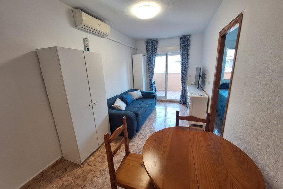 Apartment  - Long Term Rental - Torrevieja - Playa del Cura