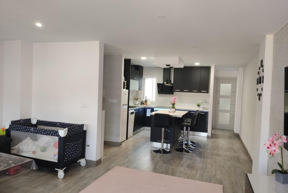 Apartment  - Resale - Alicante - Carolinas Bajas