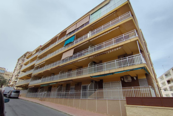 Apartment  - Resale - Guardamar del Segura - B9529