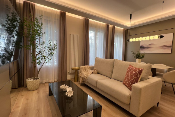Apartment  - Resale - Madrid - Lista