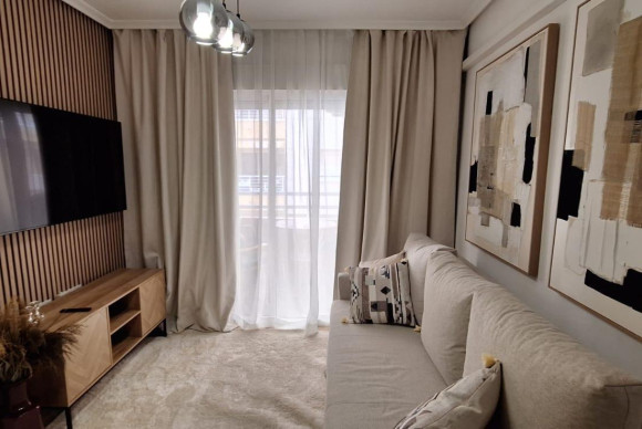 Apartment  - Resale - Torrevieja - A10482