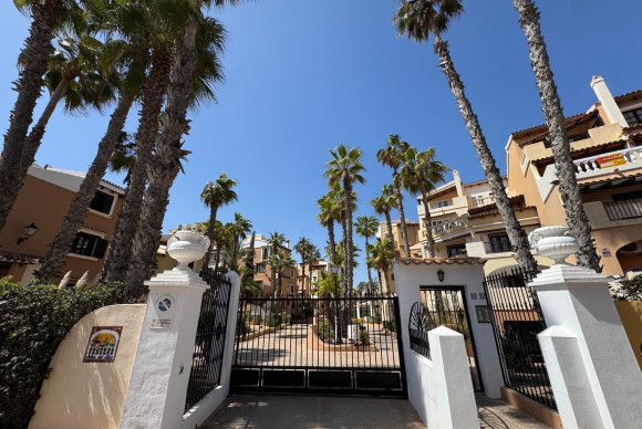 Apartment  - Resale - Torrevieja - Aldea del mar