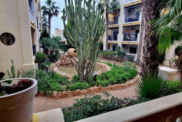 Apartment  - Resale - Torrevieja - B10749