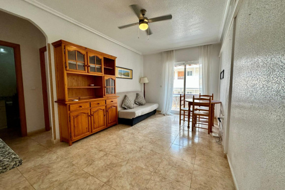 Apartment  - Resale - Torrevieja - Calas blanca