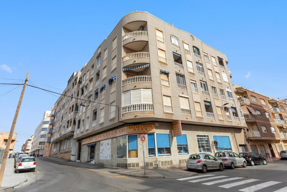 Apartment  - Resale - Torrevieja - Centro