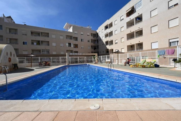 Apartment  - Resale - Torrevieja - Centro