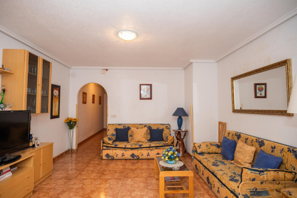 Apartment  - Resale - Torrevieja - Centro