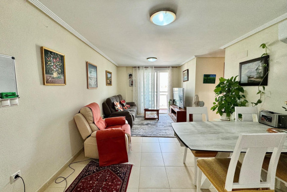 Apartment  - Resale - Torrevieja - Centro