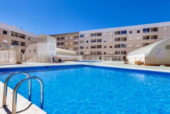 Apartment  - Resale - Torrevieja - Centro