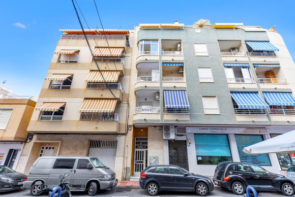 Apartment  - Resale - Torrevieja - Centro