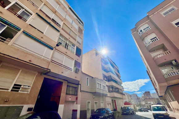 Apartment  - Resale - Torrevieja - Centro