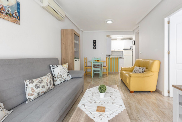 Apartment  - Resale - Torrevieja - Centro