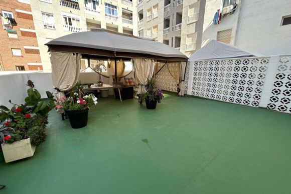 Apartment  - Resale - Torrevieja - Centro