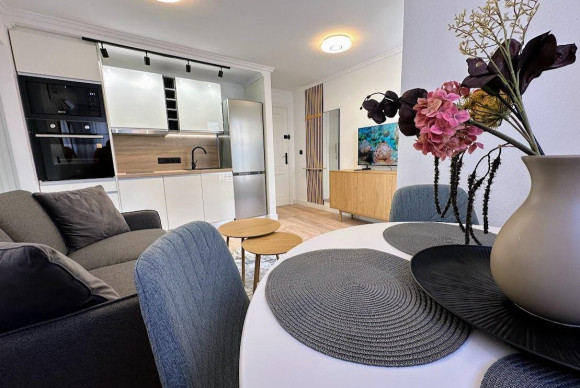 Apartment  - Resale - Torrevieja - Centro