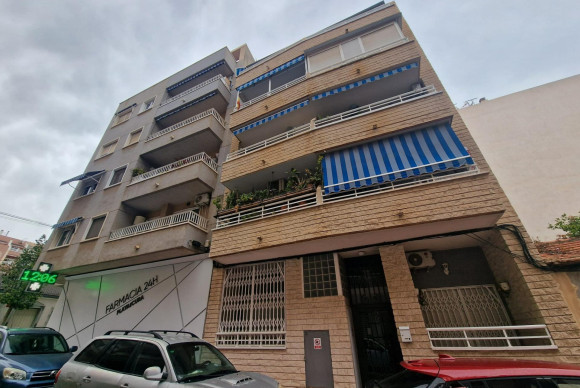 Apartment  - Resale - Torrevieja - Estacion de autobuses