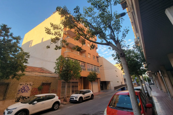 Apartment  - Resale - Torrevieja - Estacion de autobuses