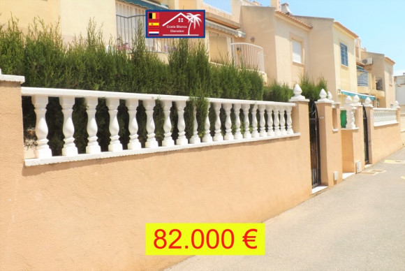 Apartment  - Resale - Torrevieja - JJMLS001