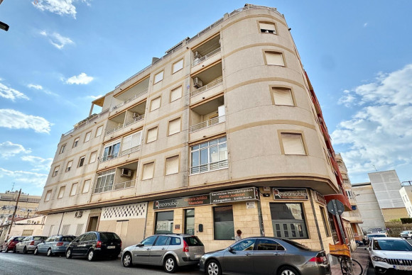 Apartment  - Resale - Torrevieja - Paseo maritimo